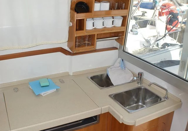 Adria 1002 Vektor