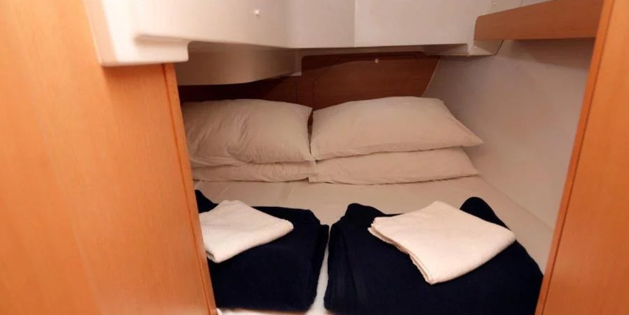 Jeanneau Sun Odyssey 319