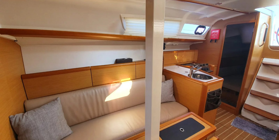 Sun Odyssey 33i