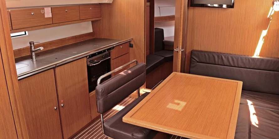 Bavaria Cruiser 40