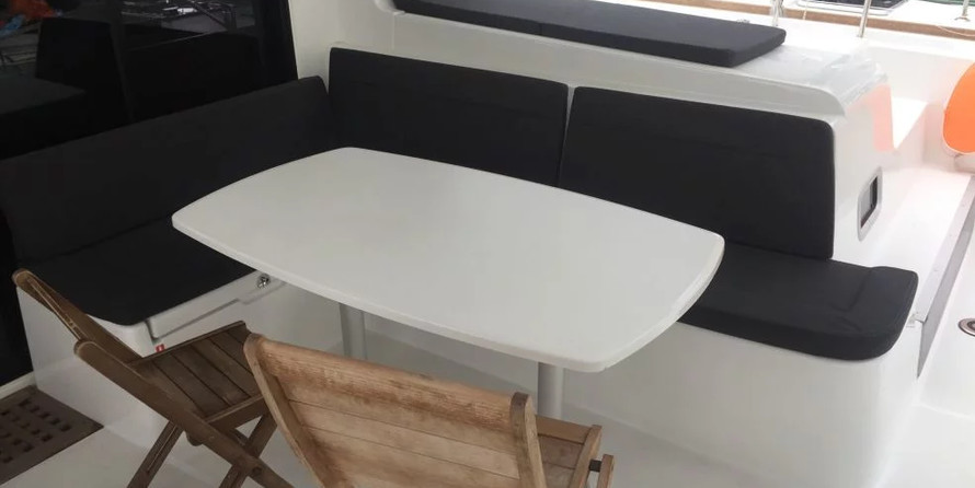 Lagoon 42 - 4 + 2 cab.