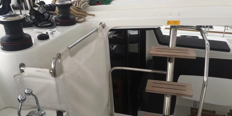 Lagoon 42 - 4 + 2 cab.