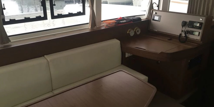 Lagoon 42 - 4 + 2 cab.