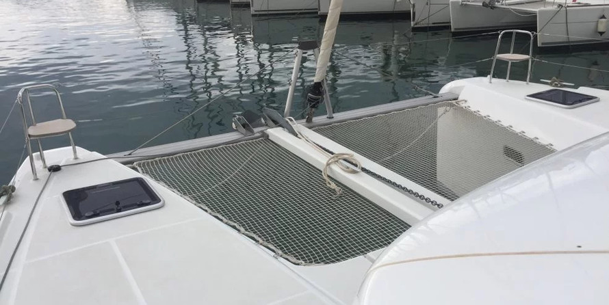 Lagoon 42 - 4 + 2 cab.