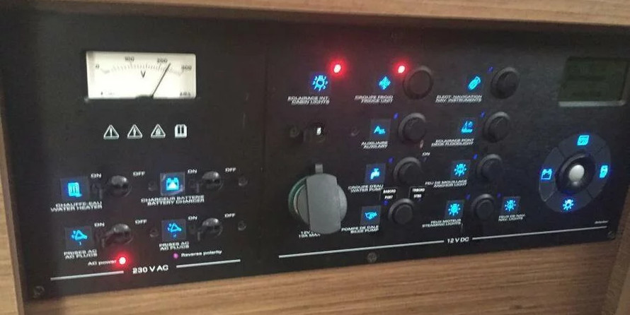 Lagoon 42 - 4 + 2 cab.