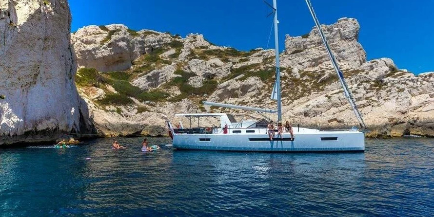 Sun Loft 47 - 6 + 1 cab.