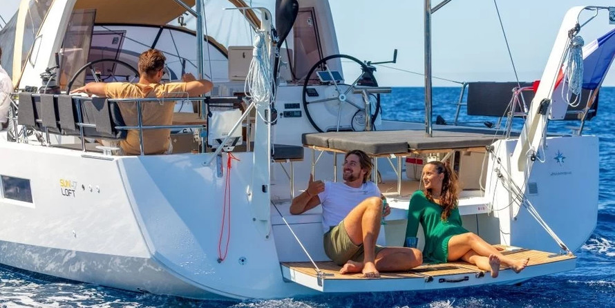 Sun Loft 47 - 6 + 1 cab.