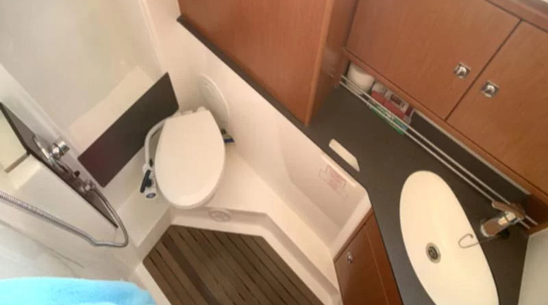Bavaria CRUISER 34