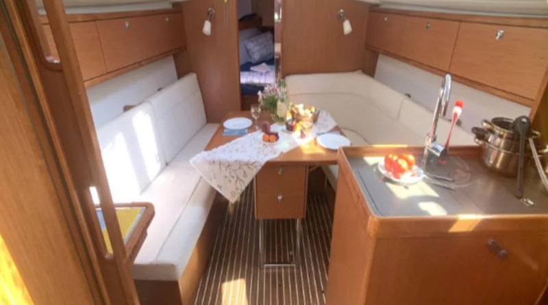 Bavaria CRUISER 34