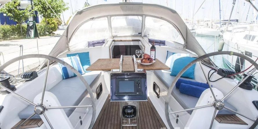 Hanse 345