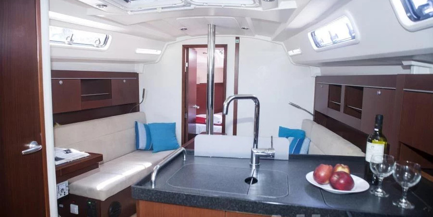 Hanse 345