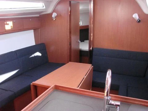 Bavaria 37 Cruiser