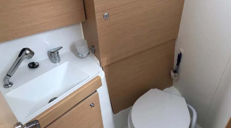 Beneteau Oceanis 38.1