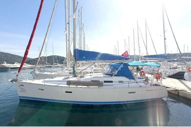 Oceanis 373