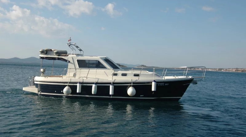 Adria 1002