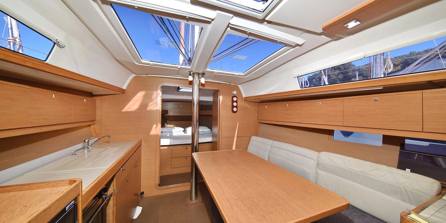 Dufour 382