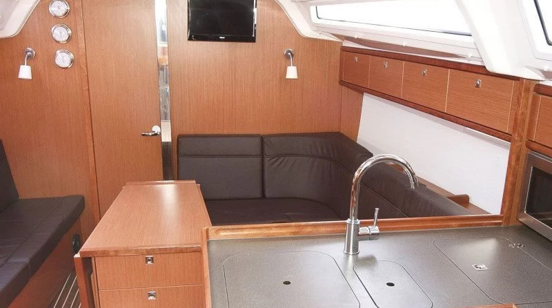 Bavaria 37 Cruiser