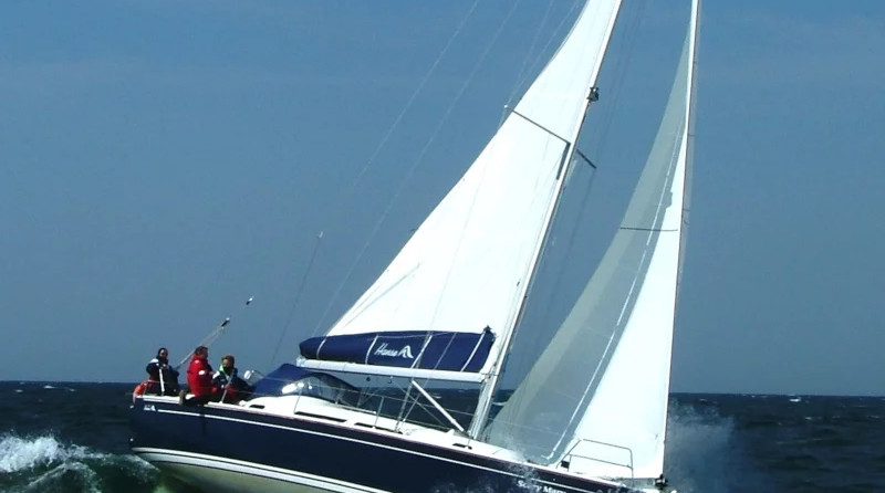 Hanse 370