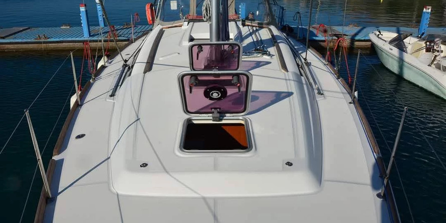 Beneteau Oceanis 37