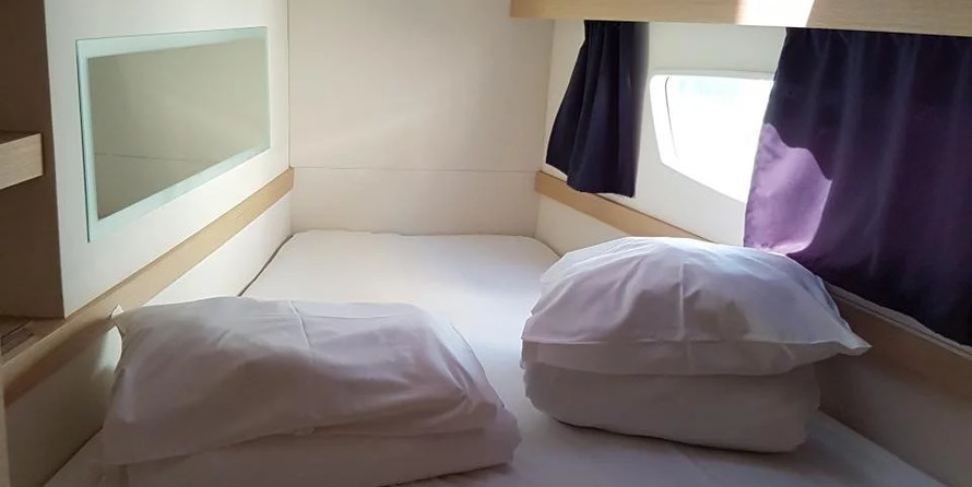 Fountaine Pajot Lucia 40