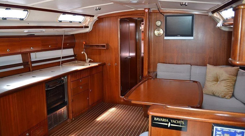 Bavaria 44