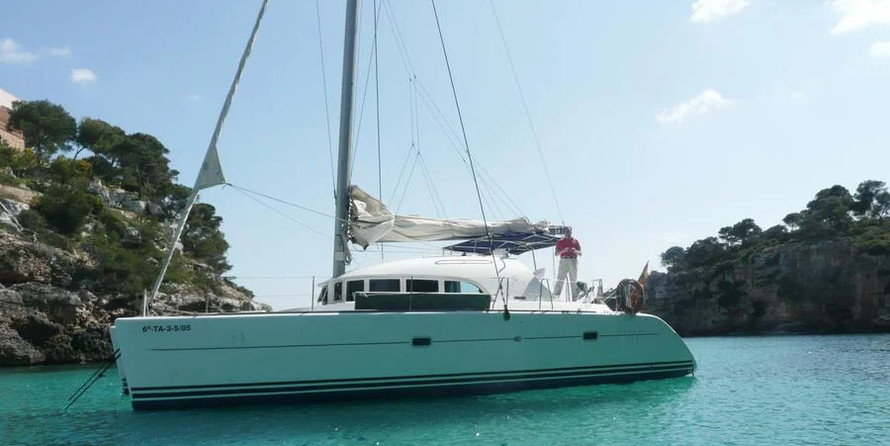 Lagoon 380