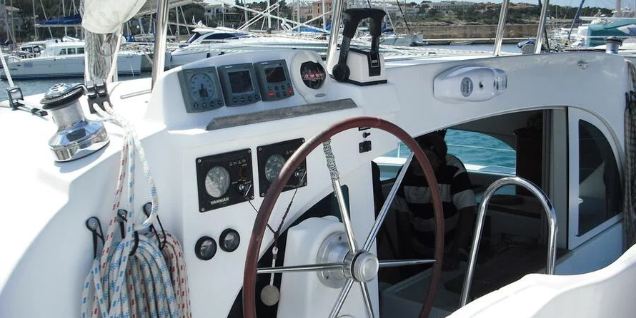 Lagoon 380