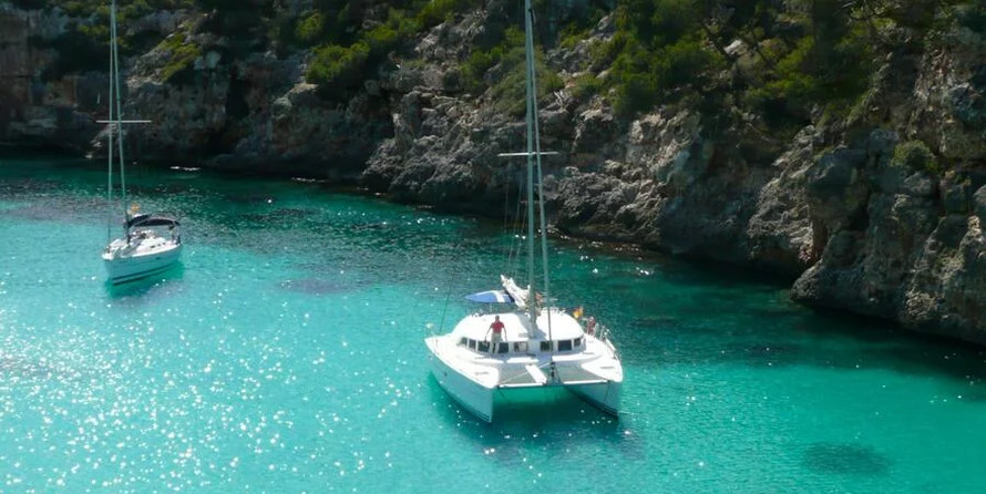 Lagoon 380