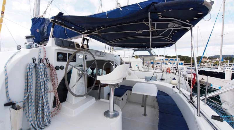 Lagoon 380