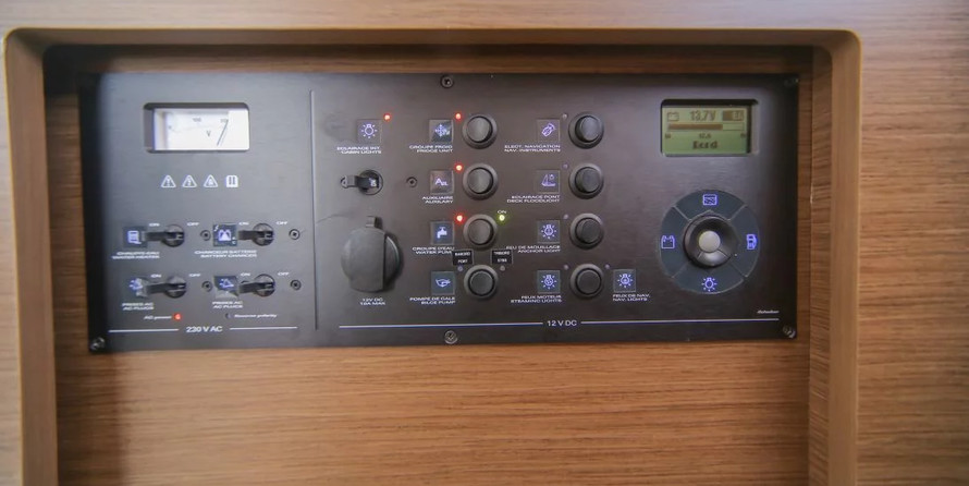 Lagoon 42 - 4 + 2 cab.