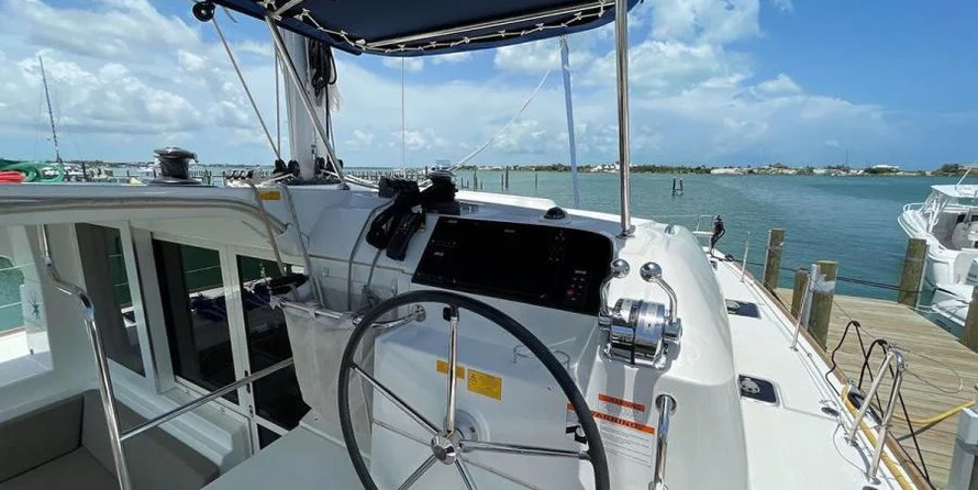 Lagoon 40 - 3 + 2 cab
