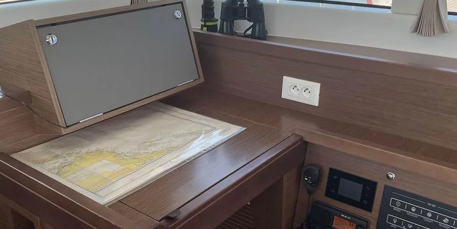 Lagoon 40 - 4 + 2 cab