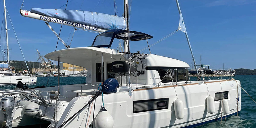 Lagoon 40 - 4 + 2 cab