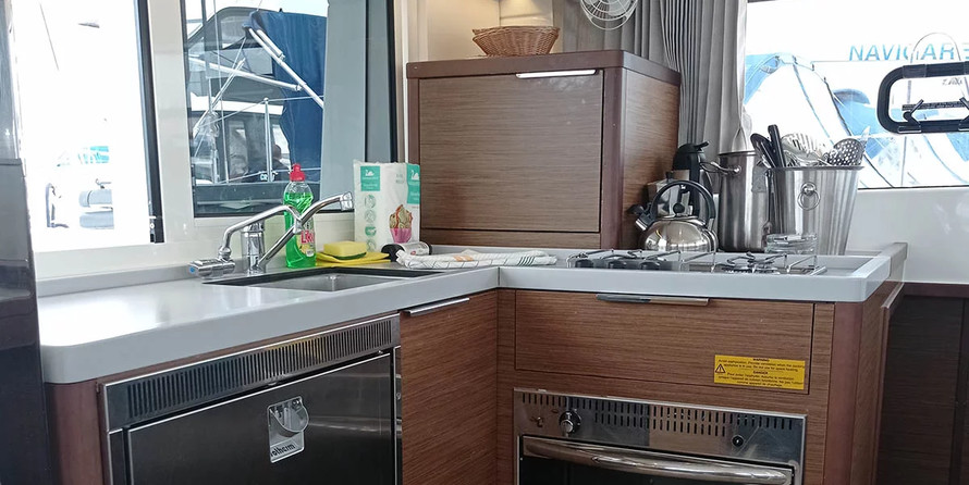 Lagoon 40 - 4 + 2 cab