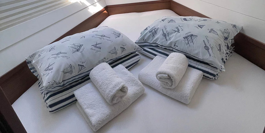 Lagoon 40 - 4 + 2 cab