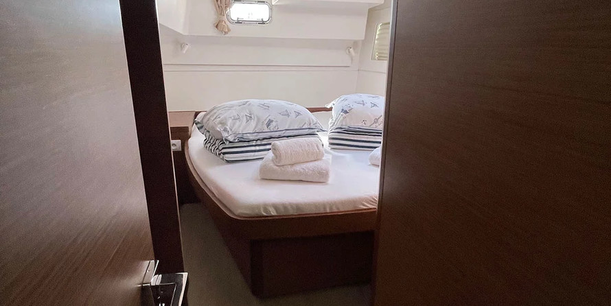 Lagoon 40 - 4 + 2 cab