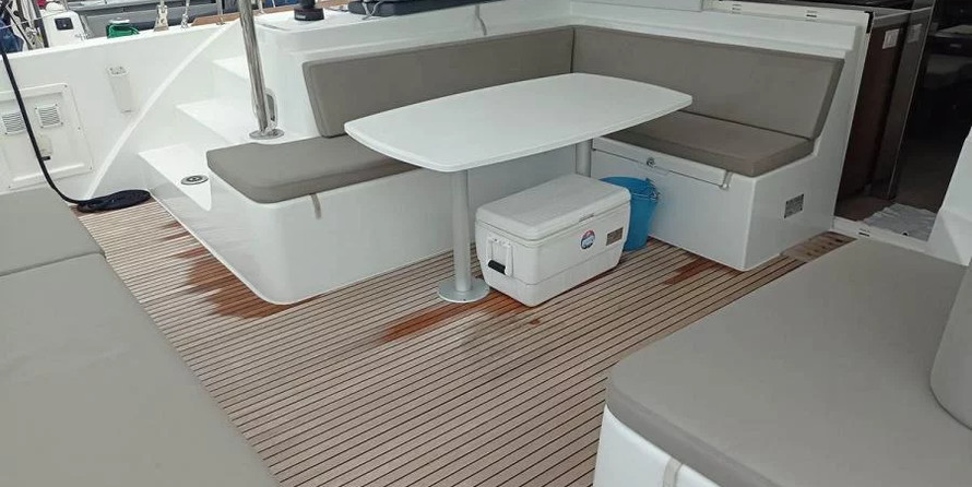 Lagoon 40 - 4 + 2 cab