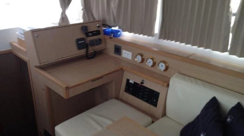 Lagoon 39 - 4 + 2 cab.