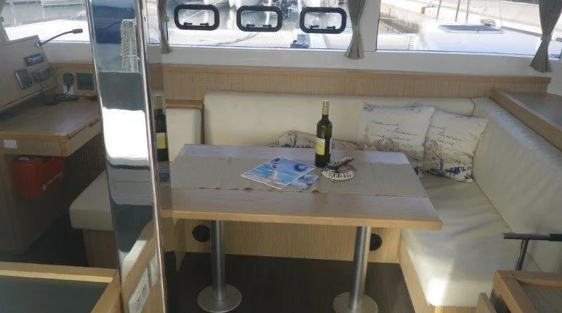 Lagoon 39 - 4 + 2 cab.