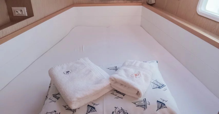 Lagoon 39 - 4 + 2 cab.