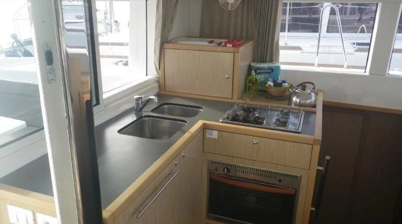 Lagoon 39 - 4 + 2 cab.