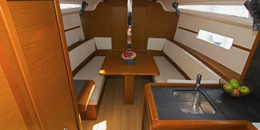 Jeanneau Sun Odyssey 349