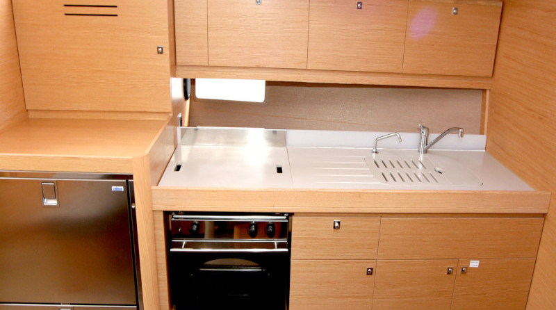 Dufour 382 Grand Large - 2 cab