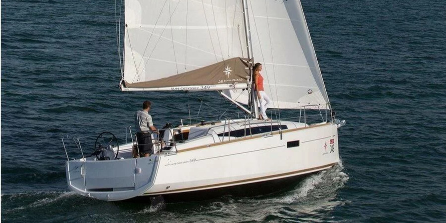 Sun Odyssey 349 - 2 cab.