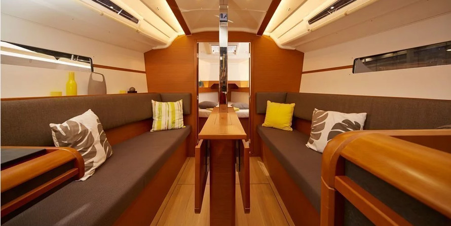 Sun Odyssey 349 - 2 cab.