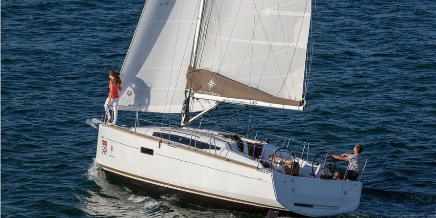 Sun Odyssey 349 - 2 cab.