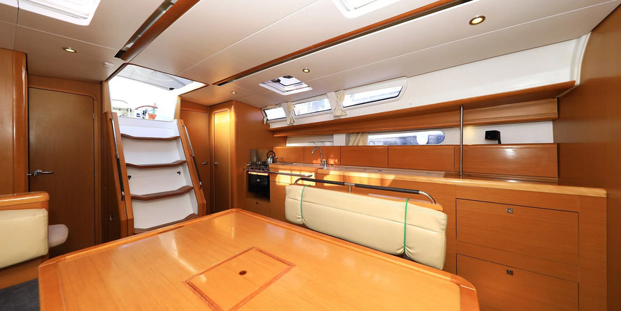 Dufour 382