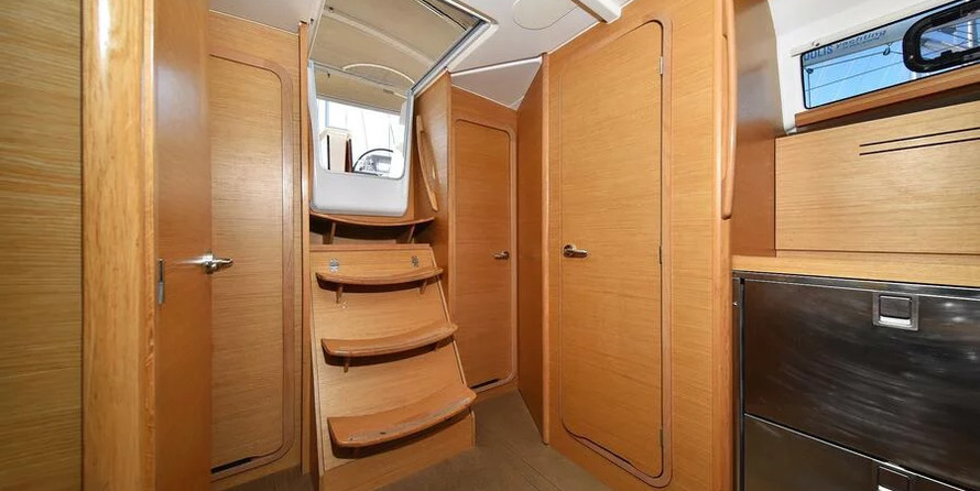 Dufour 382