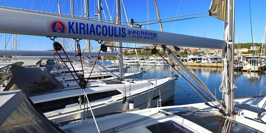 Dufour 382