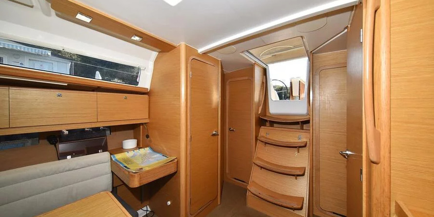 Dufour 382